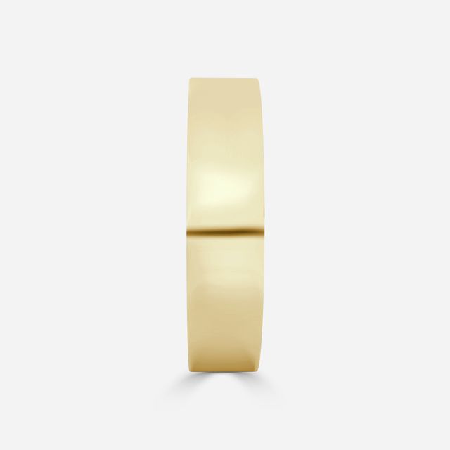 Flat Court Wedding Ring In Yellow Gold