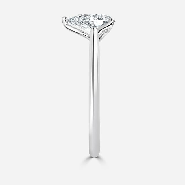 Dalia Platinum Solitaire Engagement Ring