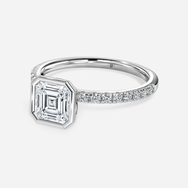 Lyra White Gold Engagement Ring