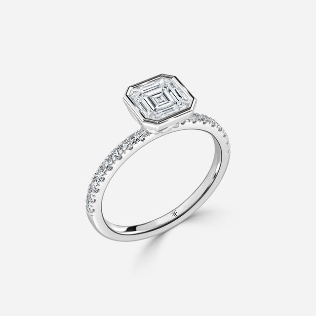 Lyra White Gold Engagement Ring