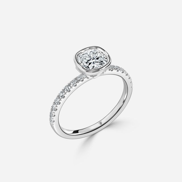 Lyra White Gold Engagement Ring
