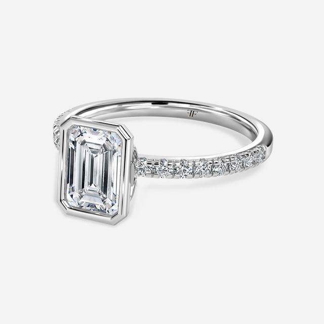 Lyra White Gold Engagement Ring