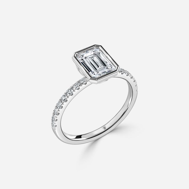 Lyra White Gold Engagement Ring