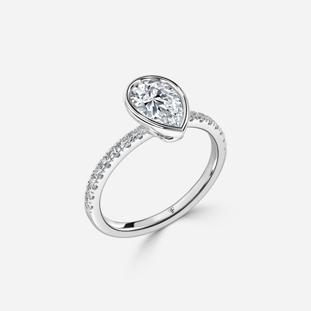 Lyra Platinum Engagement Ring