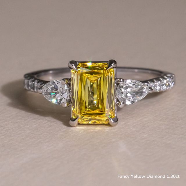 Nimi White Gold Trilogy Engagement Ring