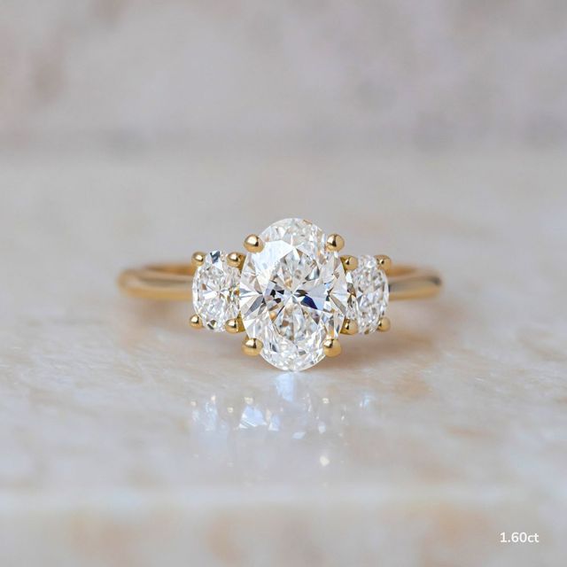 Daisy Yellow Gold Enagagement Ring