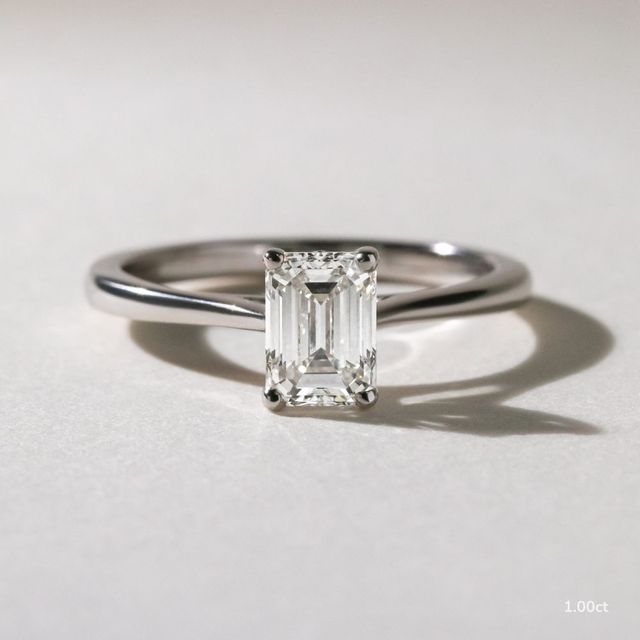 Tulip Platinum Solitaire Engagement Ring