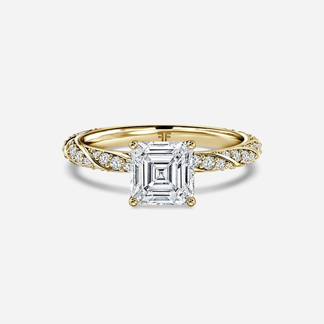 Fior Yellow Gold Engagement Ring