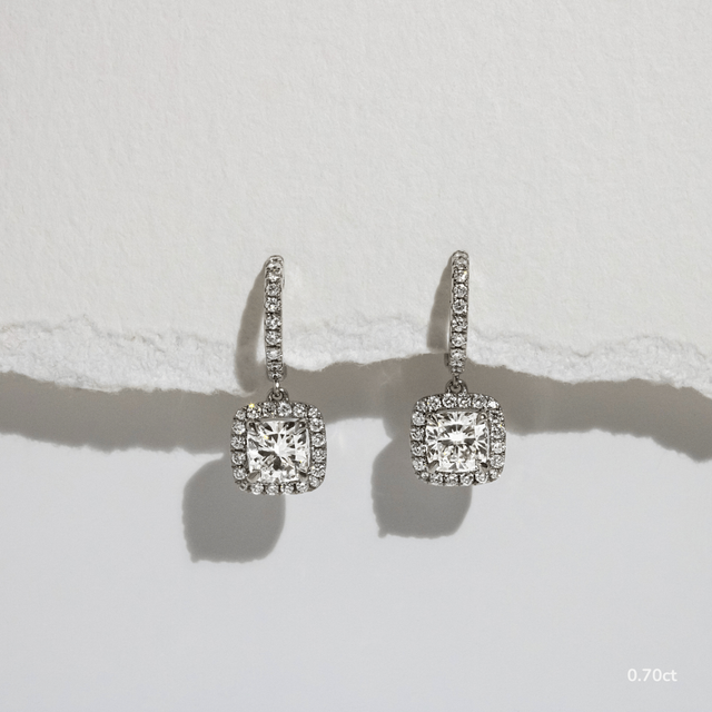 Rosée Cushion Earrings In White Gold