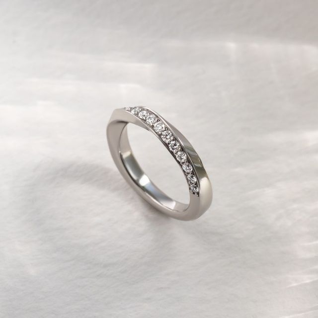Charlize Grain Set Diamond Wedding Band In Platinum