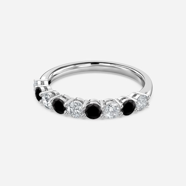 Black Diamond And Diamond Shared Single Claw Set In White Gold