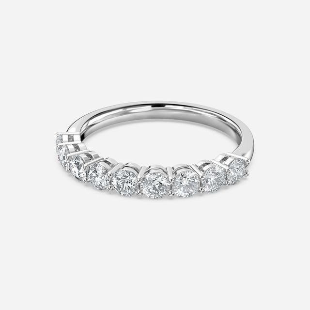 Shared Single Claw Set In White Gold