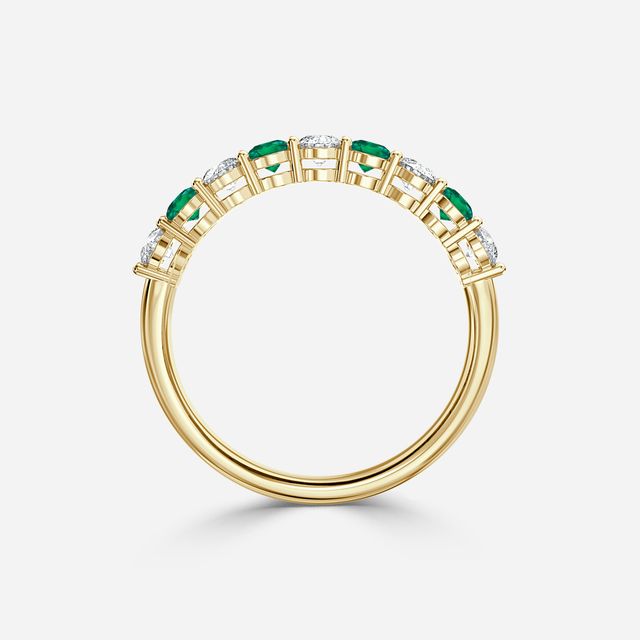 Green Emerald And Diamond Shared Single Claw Set In Yellow Gold
