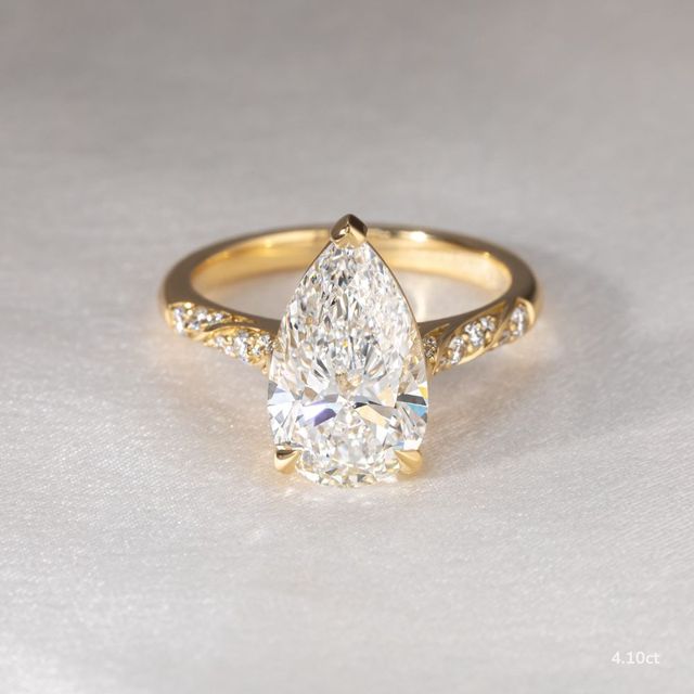 Fior Yellow Gold Engagement Ring