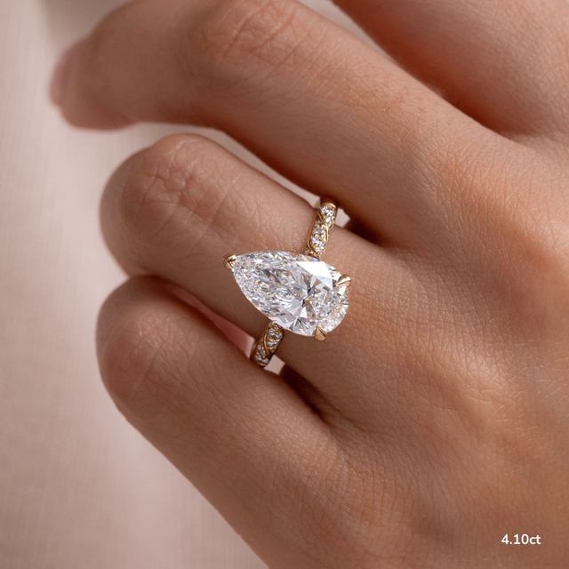 Fior Yellow Gold Engagement Ring