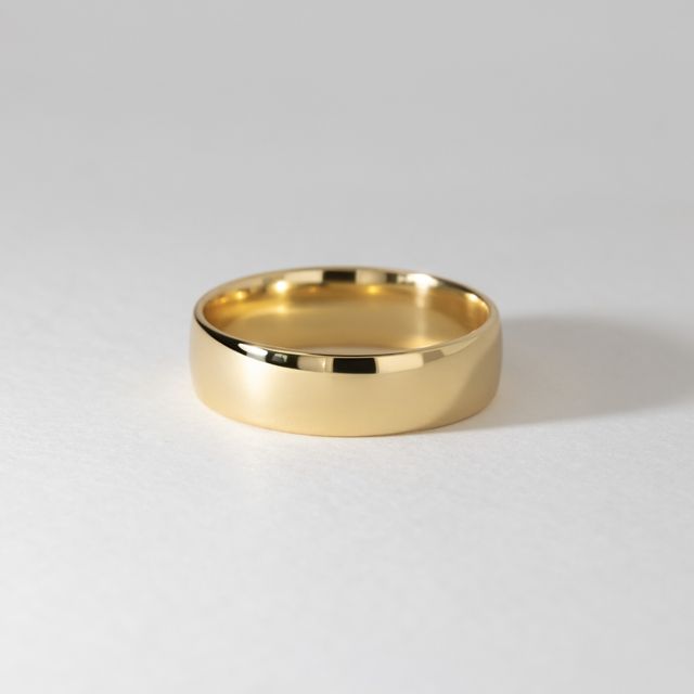 Court Wedding Ring In Yellow Gold