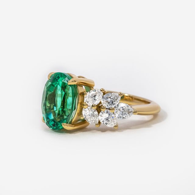 Zambian Oval Emerald Cluster Gold 4.30ct