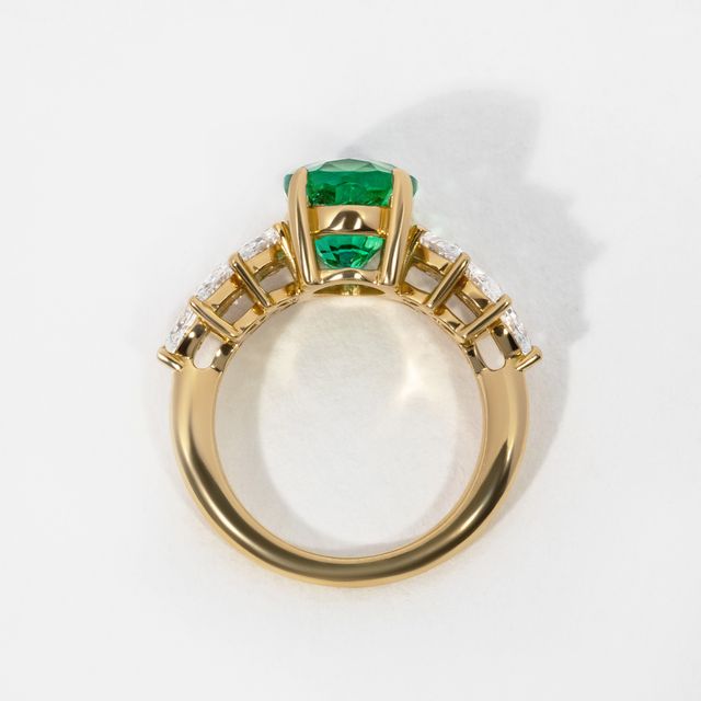 Zambian Oval Emerald Cluster Gold 4.30ct