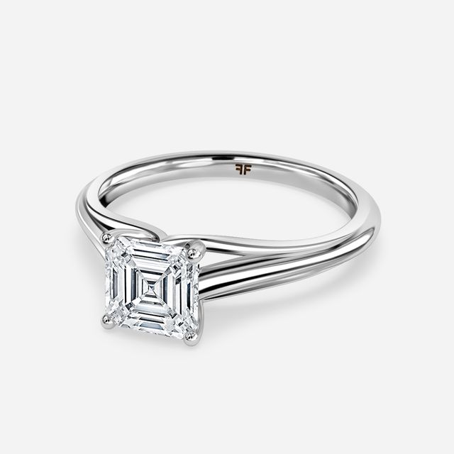 Olina White Gold Solitaire Engagement Ring