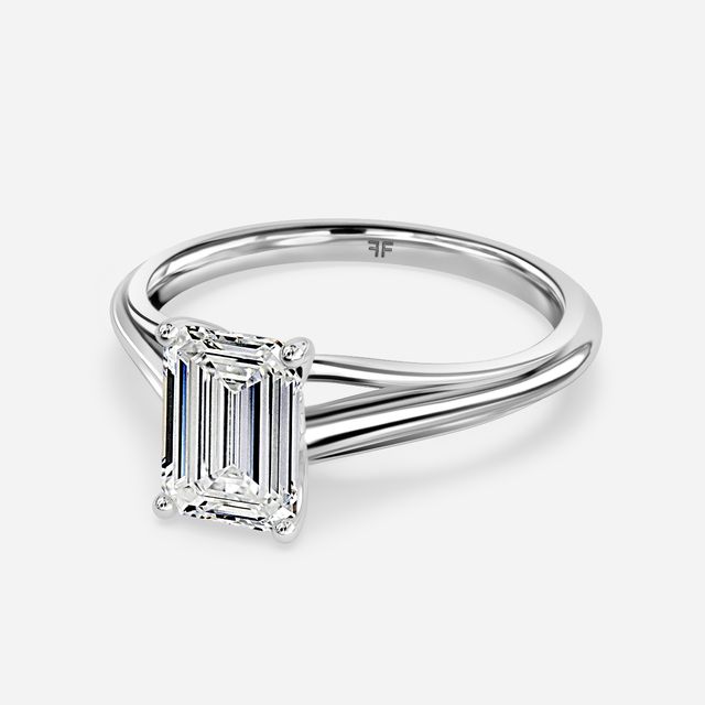 Olina White Gold Solitaire Engagement Ring