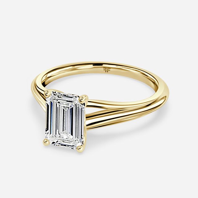Olina Yellow Gold Solitaire Engagement Ring