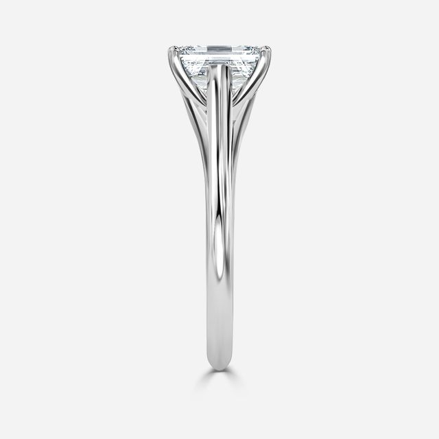 Olina White Gold Solitaire Engagement Ring