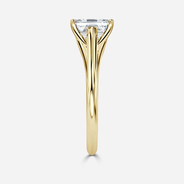 Olina Yellow Gold Solitaire Engagement Ring