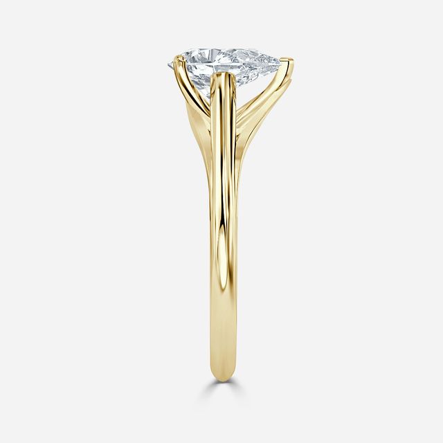 Olina Yellow Gold Solitaire Engagement Ring