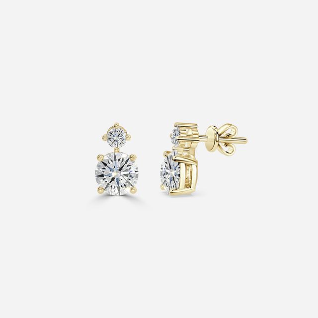 Drop Round Diamond Earrings In Yellow Gold