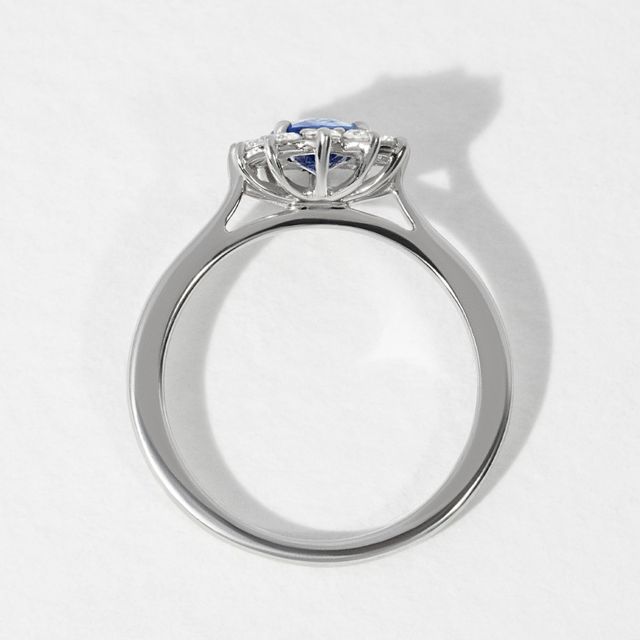 Light Blue Oval Sapphire Engagement Ring - 1.00ct