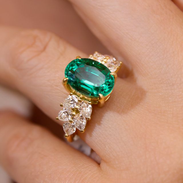 Zambian Oval Emerald Cluster Gold 4.30ct