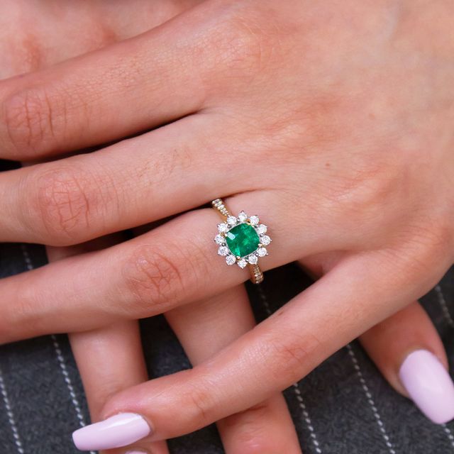 Cushion Emerald Cluster 2 Tone 1ct