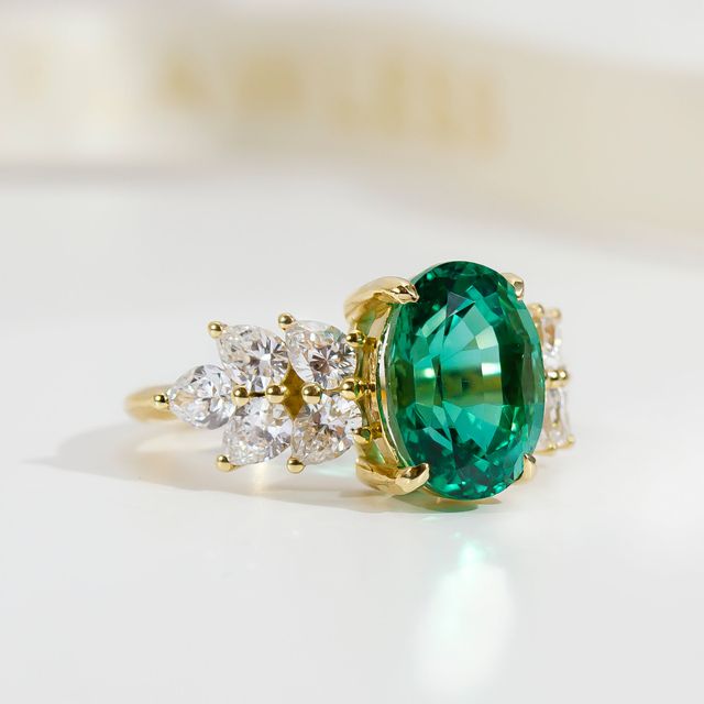 Zambian Oval Emerald Cluster Gold 4.30ct