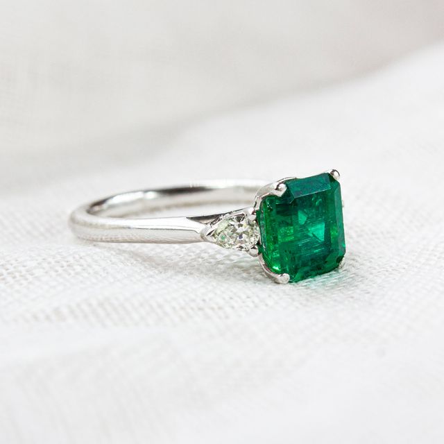 Pear Emerald Trilogy 1.80ct