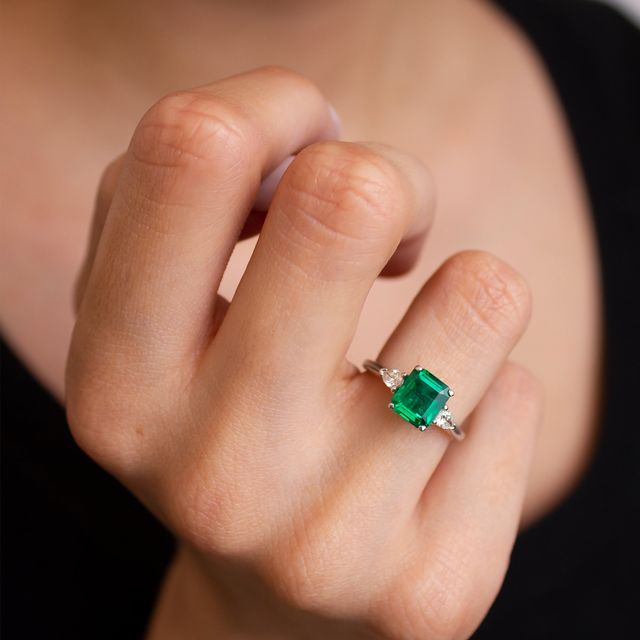Pear Emerald Trilogy 1.80ct