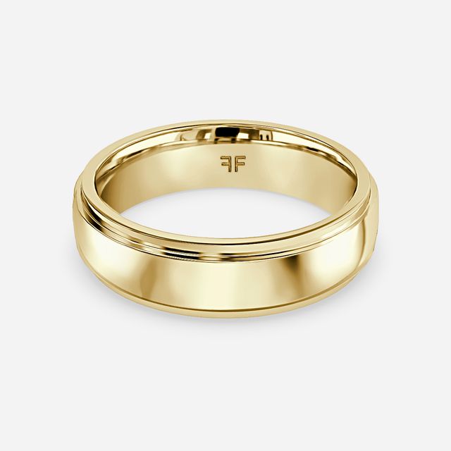 Merriot 5mm Yellow Gold Wedding Ring