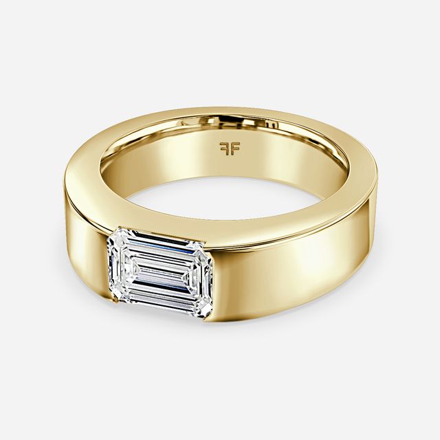 Roman 5mm Yellow Gold Wedding Ring