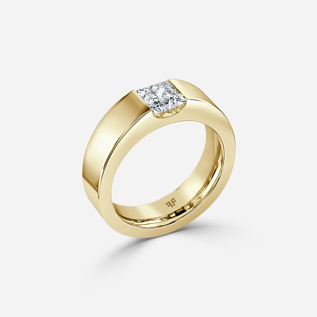 Lucas 5mm Yellow Gold Wedding Ring