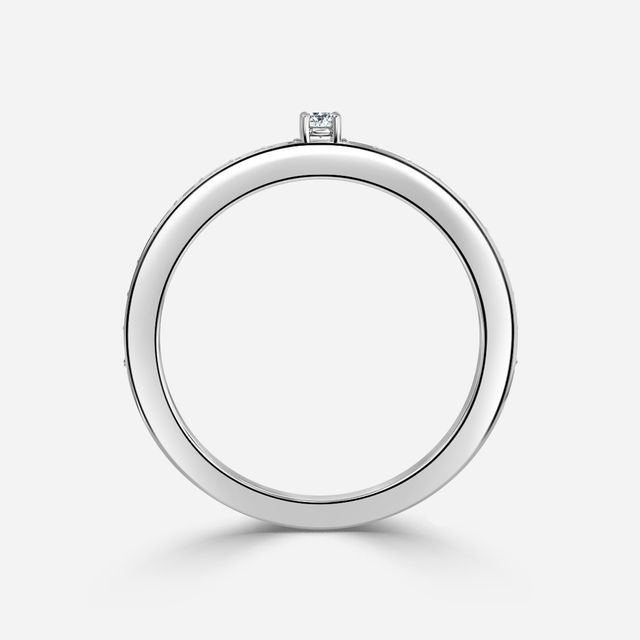Round Cut Diamond White Gold Wedding Ring