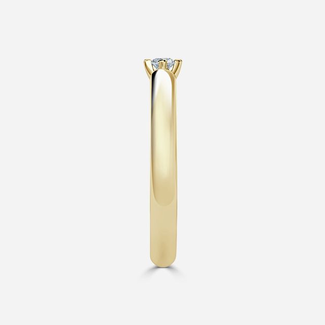 Single Diamond Wedding Ring In Yellow Gold