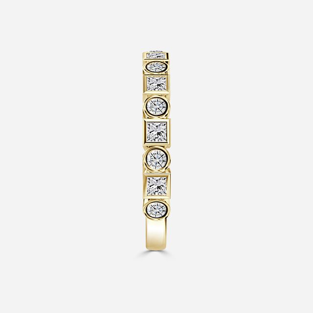 Bezel Set Round And Princess Cut Yellow Gold Wedding Ring