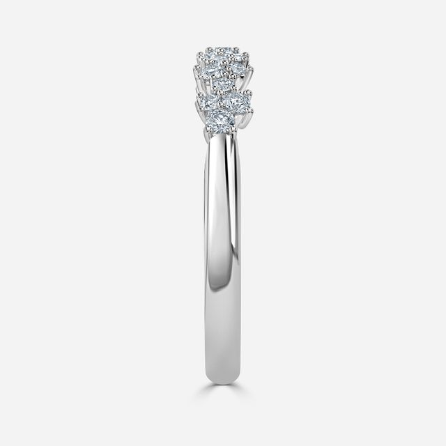 Floral Shared Claw Wedding Ring In Platinum