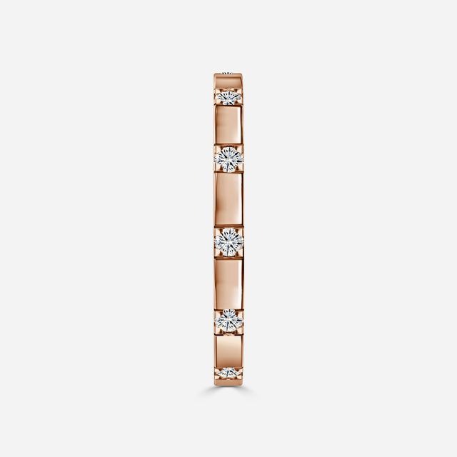 Round Diamond Wedding Ring In Rose Gold