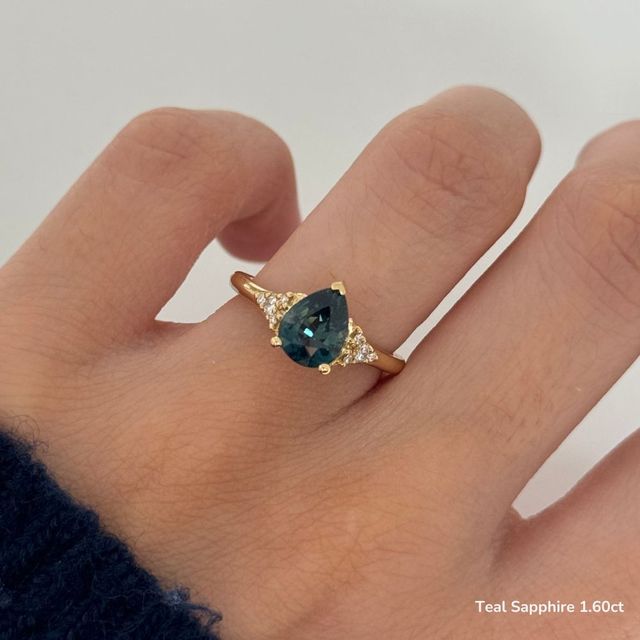 Francis Yellow Gold Engagement Ring