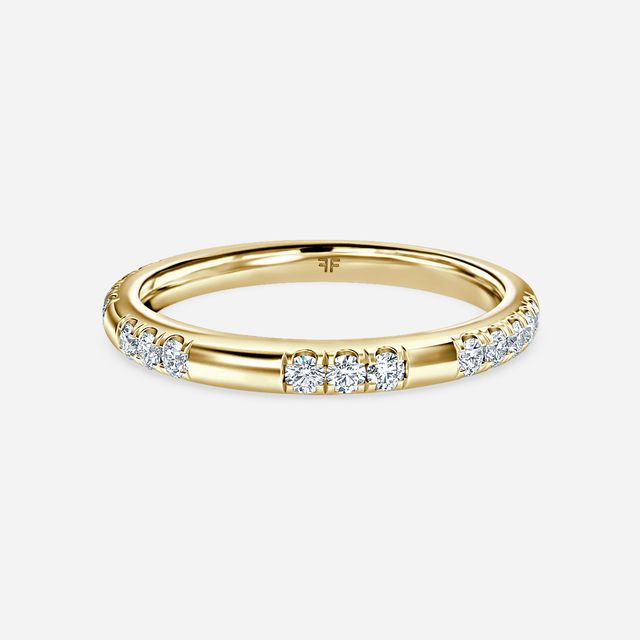 Yellow Gold Round Diamond Pave Wedding Ring
