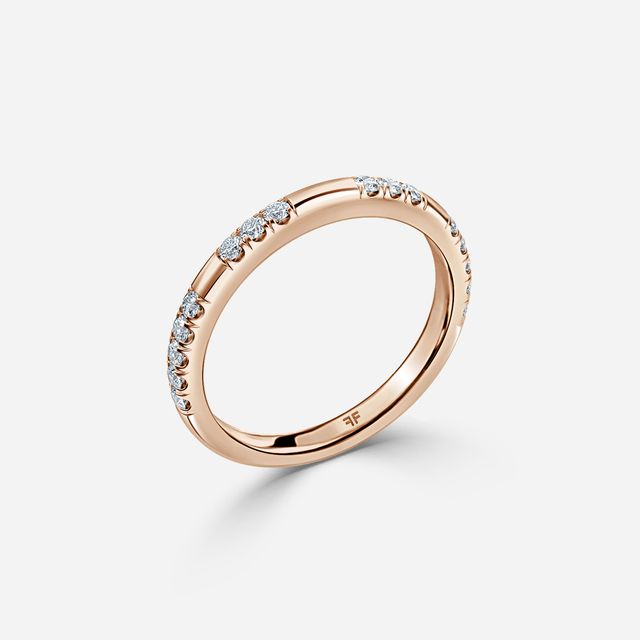 Rose Gold Round Diamond Pave Wedding Ring