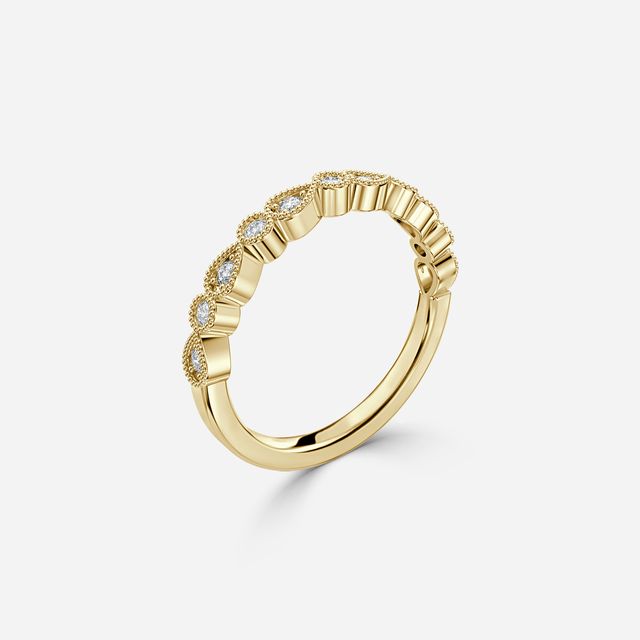 Vintage Milgrain Diamond Wedding Ring In Yellow Gold