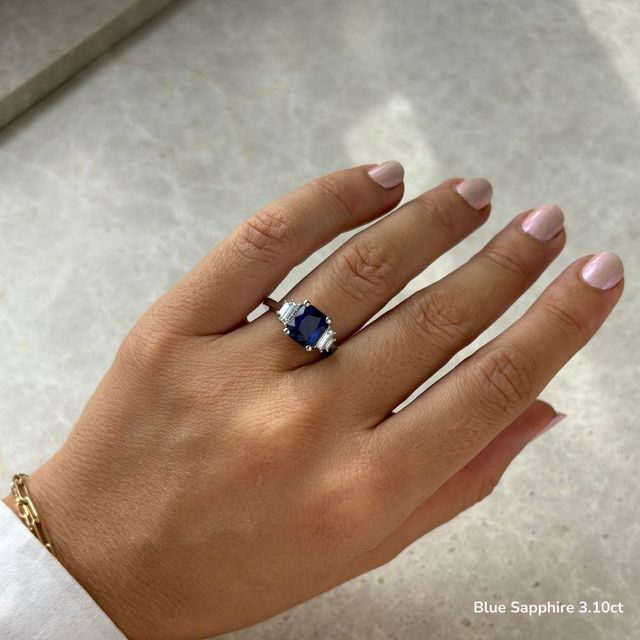 Sara White Gold Trilogy Engagement Ring