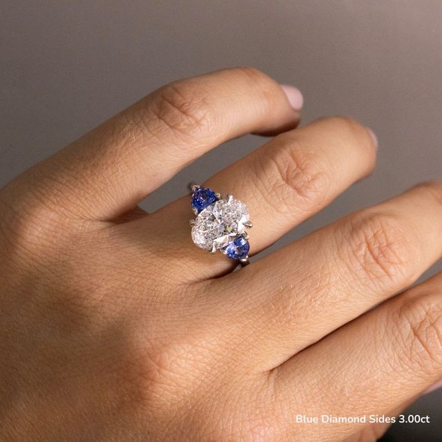 Manilla Platinum Trilogy Engagement Ring