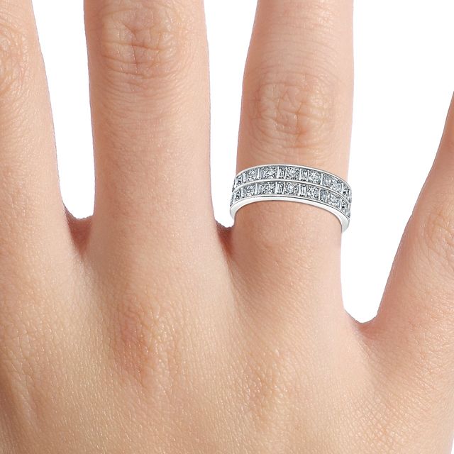 Britney Platinum Round And Emerald Diamond Wedding Ring